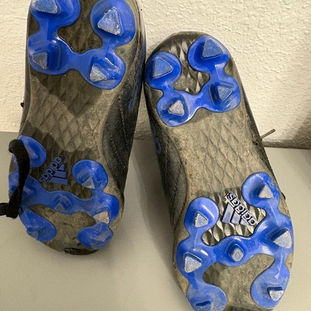 Adidas Kids Soccer Cleats Athletic Shoes - Picture 6 of 7